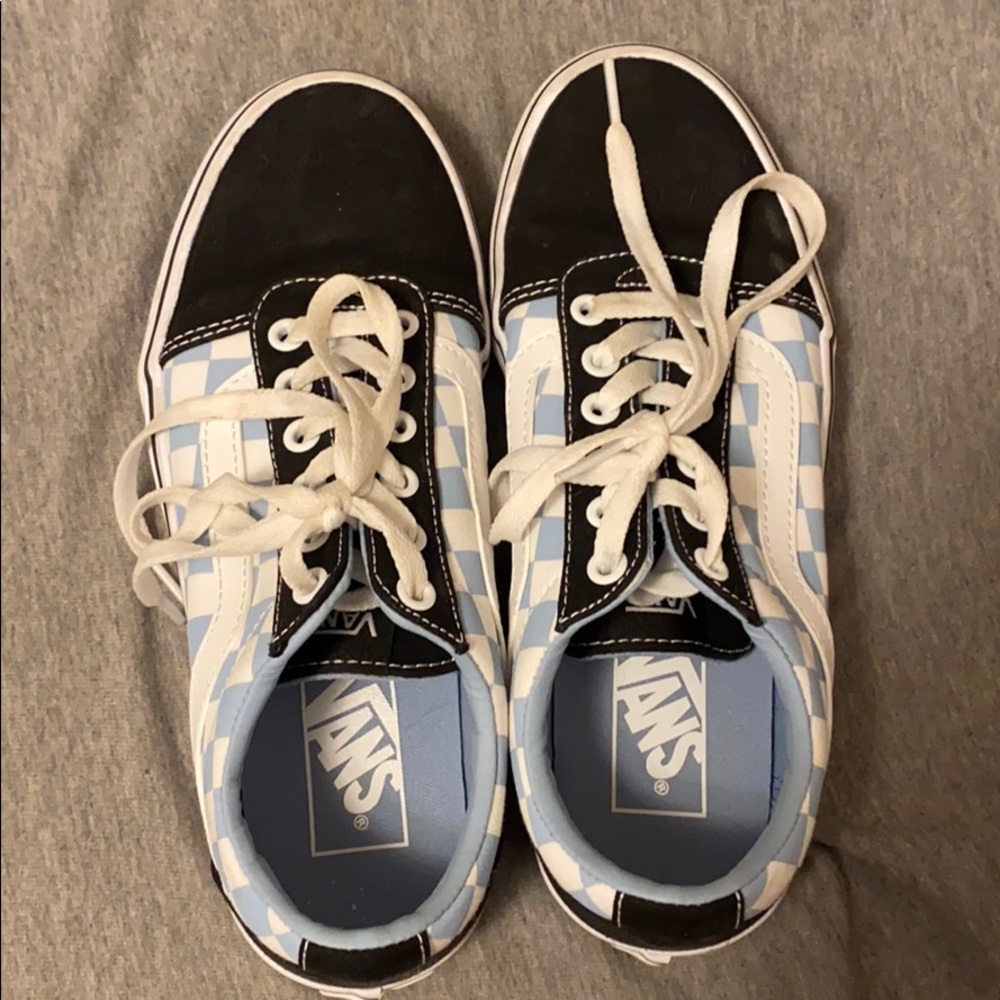 vans - Picture 2 of 3